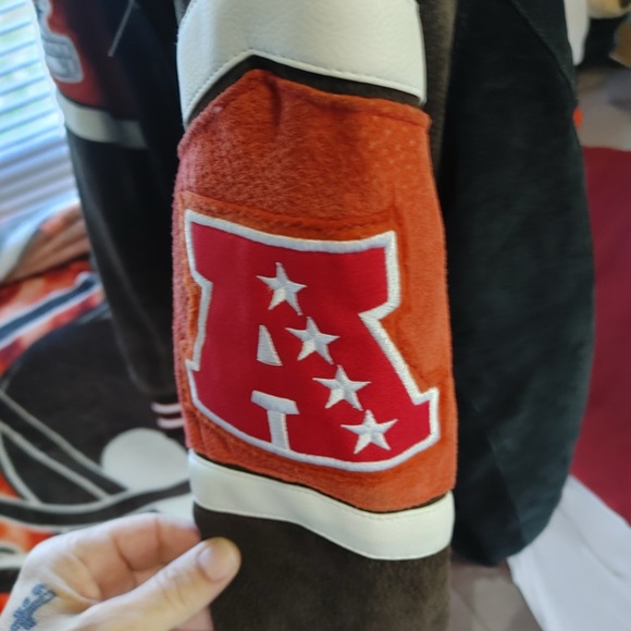 Cleveland Brown Jacket - Picture 10 of 10